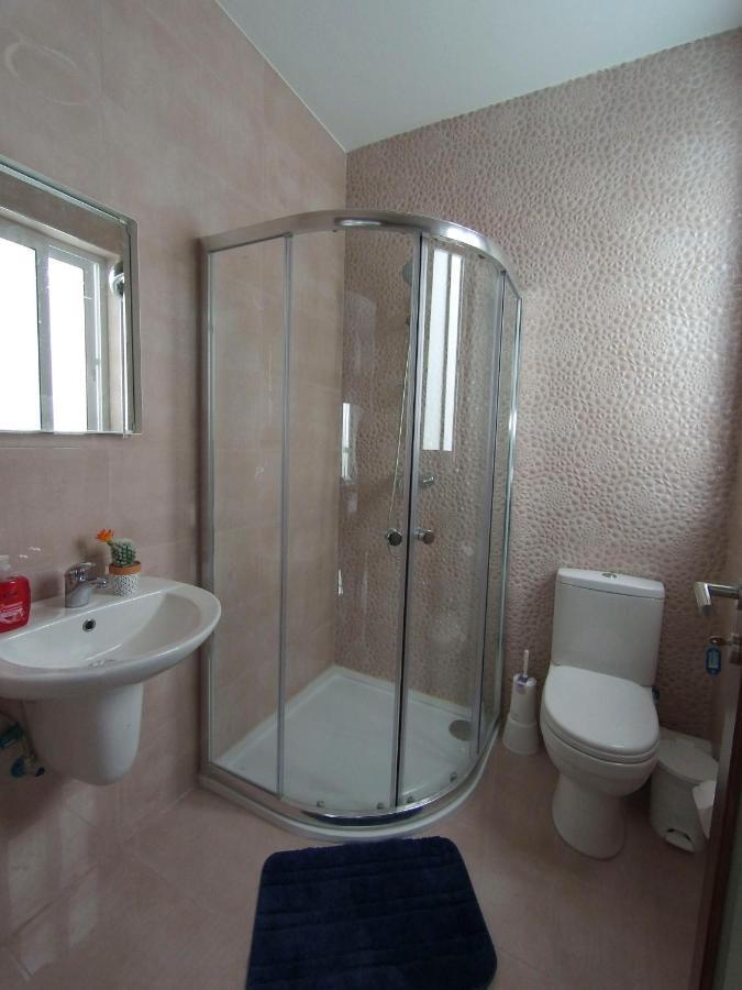 F10 Room 3, Private Room Two Single Beds Shared Bathroom In Shared Flat Msida Exteriér fotografie