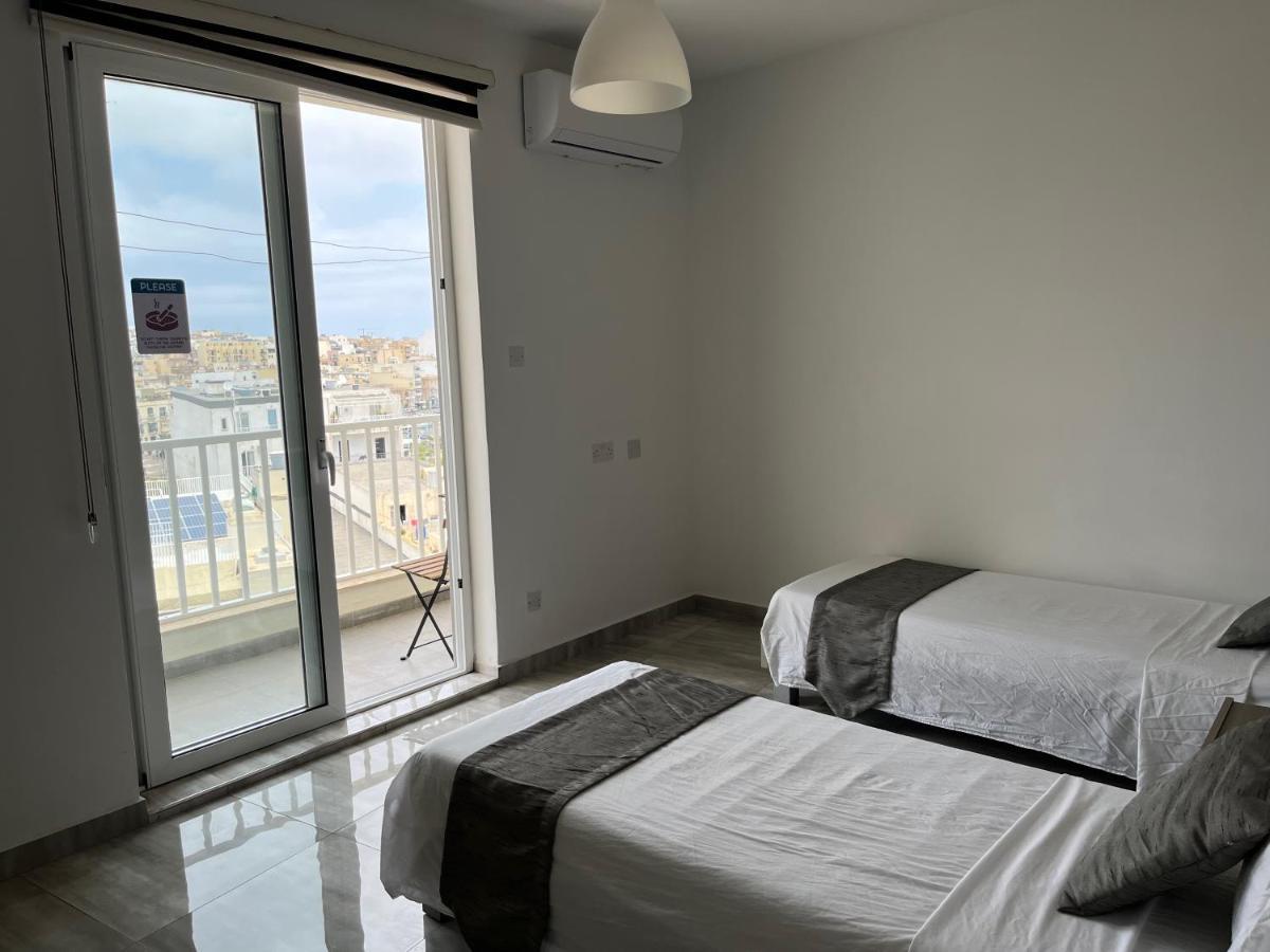 F10 Room 3, Private Room Two Single Beds Shared Bathroom In Shared Flat Msida Exteriér fotografie