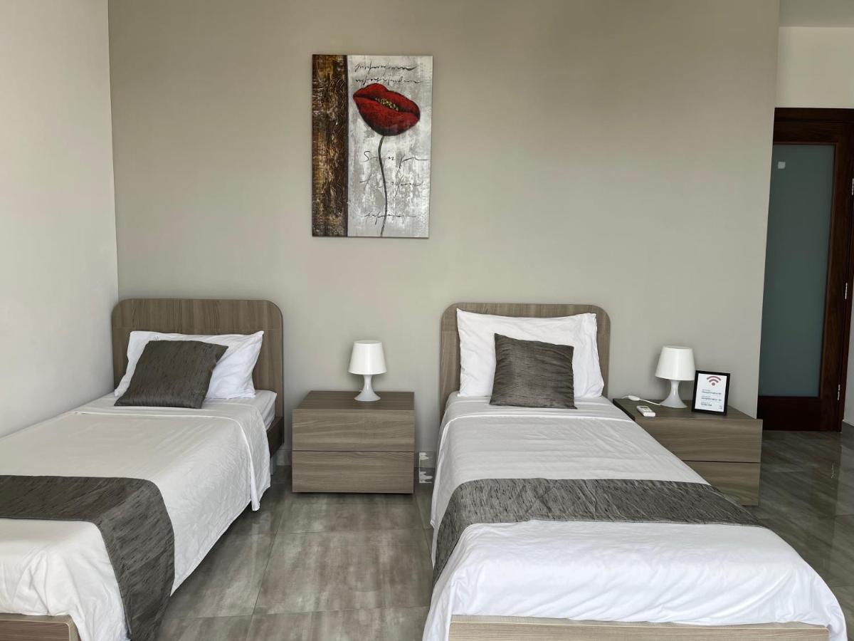 F10 Room 3, Private Room Two Single Beds Shared Bathroom In Shared Flat Msida Exteriér fotografie